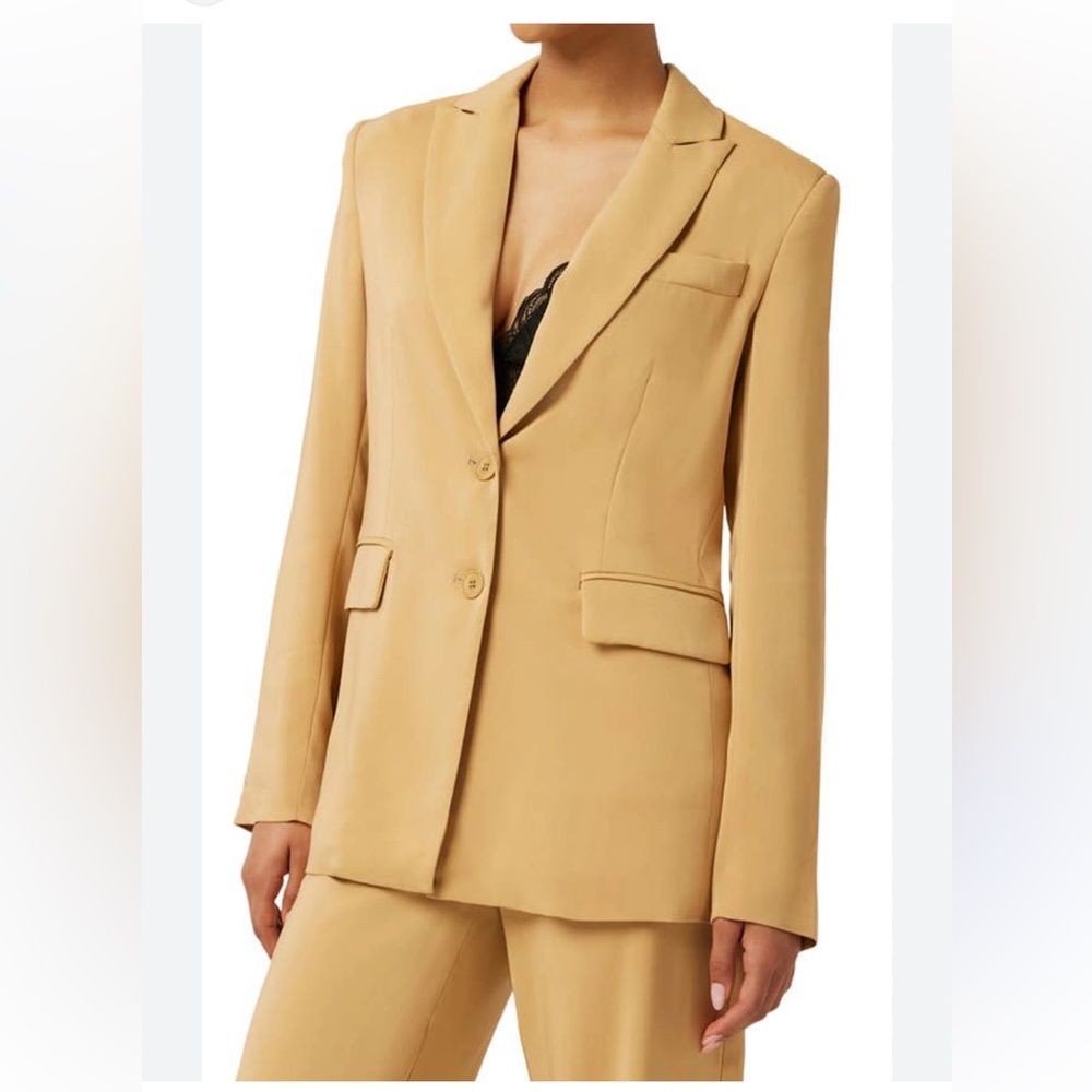 Lita by Ciara blazer size XS